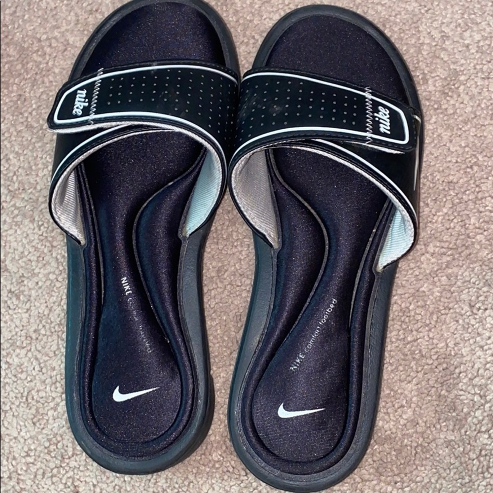 Nike slides